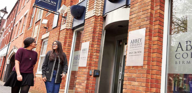 15 best English international colleges abroad, in Europe. List of institutions, prices, reviews, tuition fees
