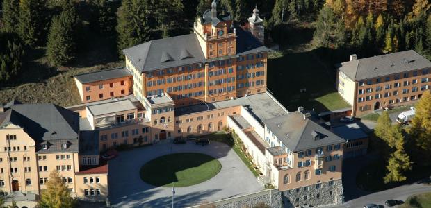 Study in St. Moritz. 30 top schools, colleges, universities and kids camps in St. Moritz for students from all over the world. List of schools, study fees, rankings