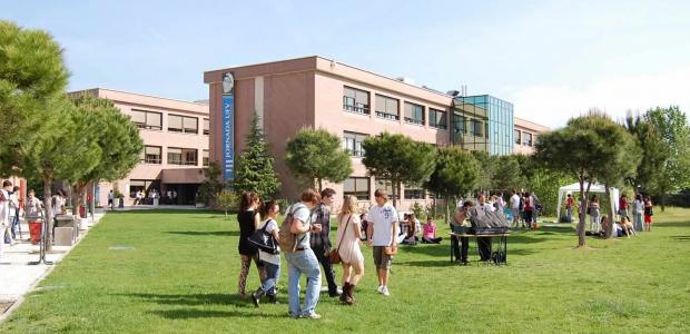 Spanish + horseback riding, equestrian camp in Spain for international studens. List of 25 top institutions, rankings, prices and tuition fees