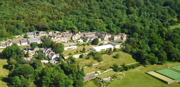 Study in Llandudno. 30 top schools, colleges, universities and kids camps in Llandudno for students from all over the world. List of schools, study fees, rankings