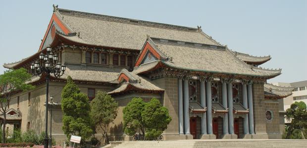 15 best Chinese universities abroad, in Europe. List of institutions, prices, reviews, tuition fees