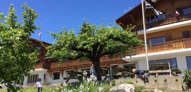30 best boarding schools Villars sur Ollon for pupils and students. The list of institutions, prices for studying, rankings, reviews