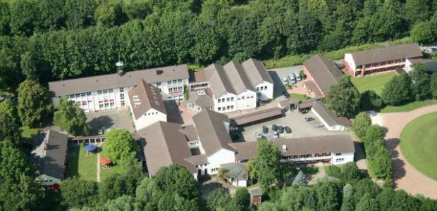 30 best boarding schools Dassel for pupils and students. The list of institutions, prices for studying, rankings, reviews