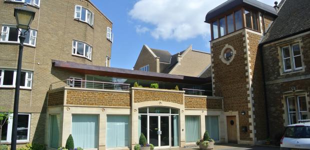 TOP-30 summer private schools in England and Great Britain for international students