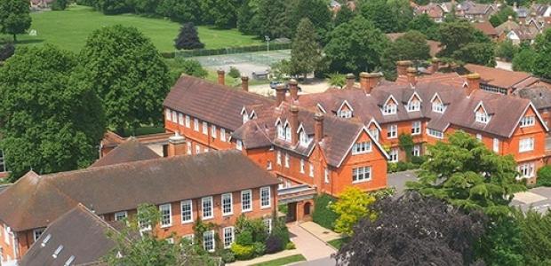 30 best private schools Suburb of London for pupils and students. The list of institutions, prices for studying, rankings, reviews