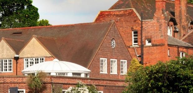 Study in Suburb of London. 30 top schools, colleges, universities and kids camps in Suburb of London for students from all over the world. List of schools, study fees, rankings