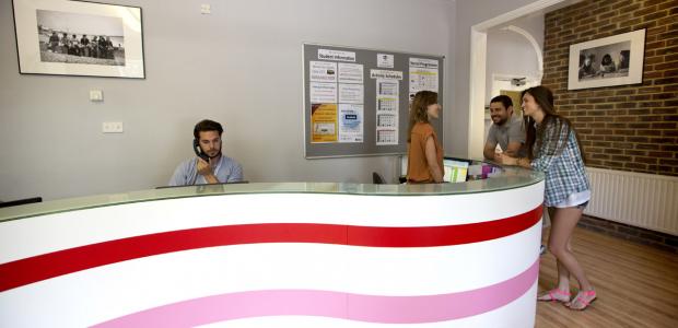 Study in Brighton. 30 top schools, colleges, universities and kids camps in Brighton for students from all over the world. List of schools, study fees, rankings