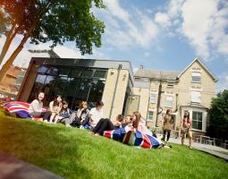 King's College London