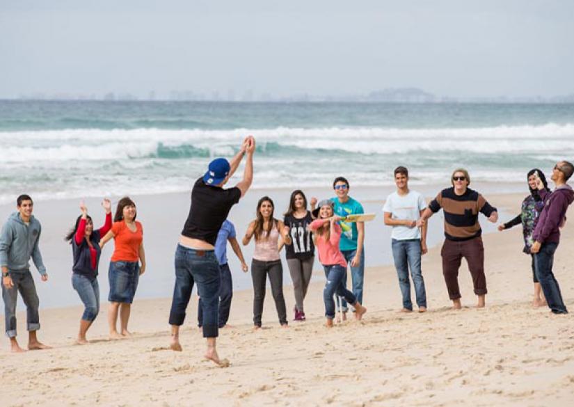 Embassy Surfers Paradise English School  0