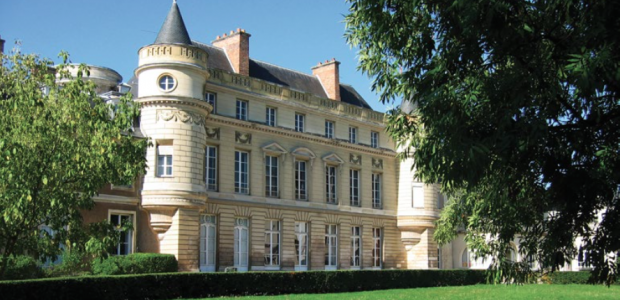 30 best private schools Paris for pupils and students. The list of institutions, prices for studying, rankings, reviews