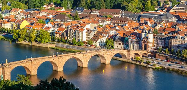 Spring courses in Germany: language courses in top 20 schools for children, adults and international students. List, prices, reviews