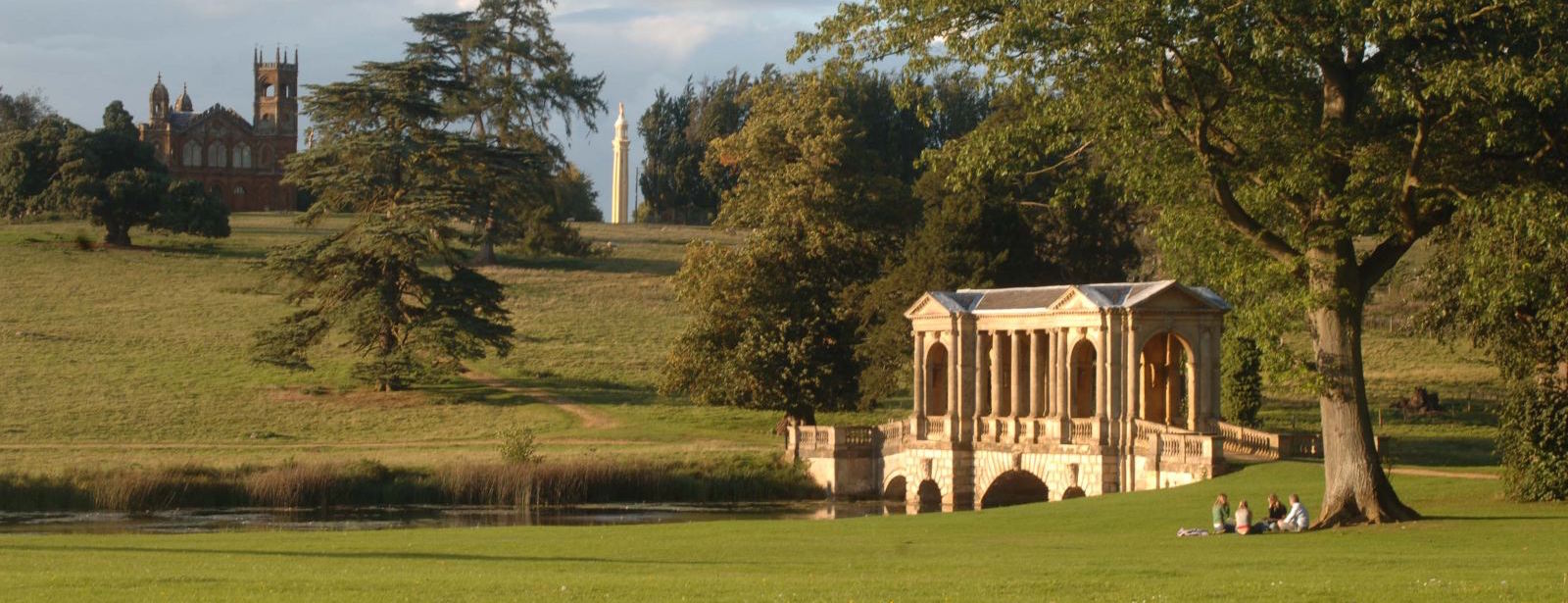 Stowe Boarding School UK (near London, United Kingdom) apply, prices