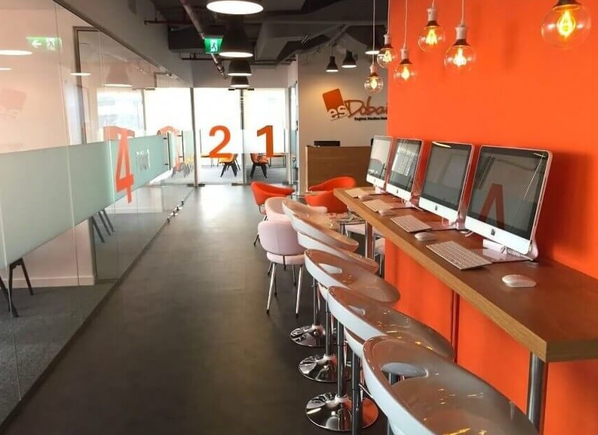 Лондон школа английского в туле. Es school. Ес школа английского языка. Канада школа английский язык. Es school.