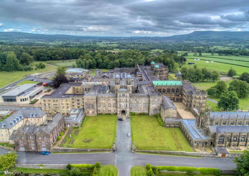 Stonyhurst College 0