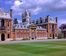 Bell Wellington College