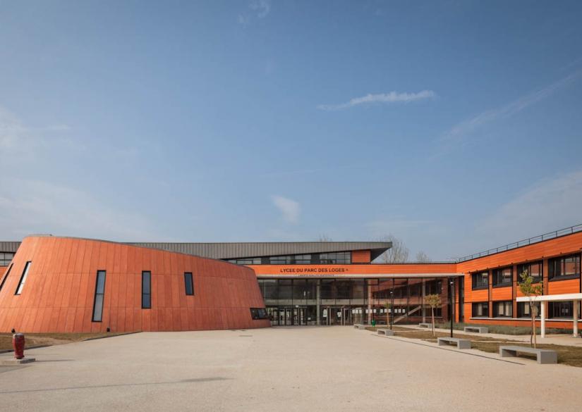 The Lisses public school in France 0