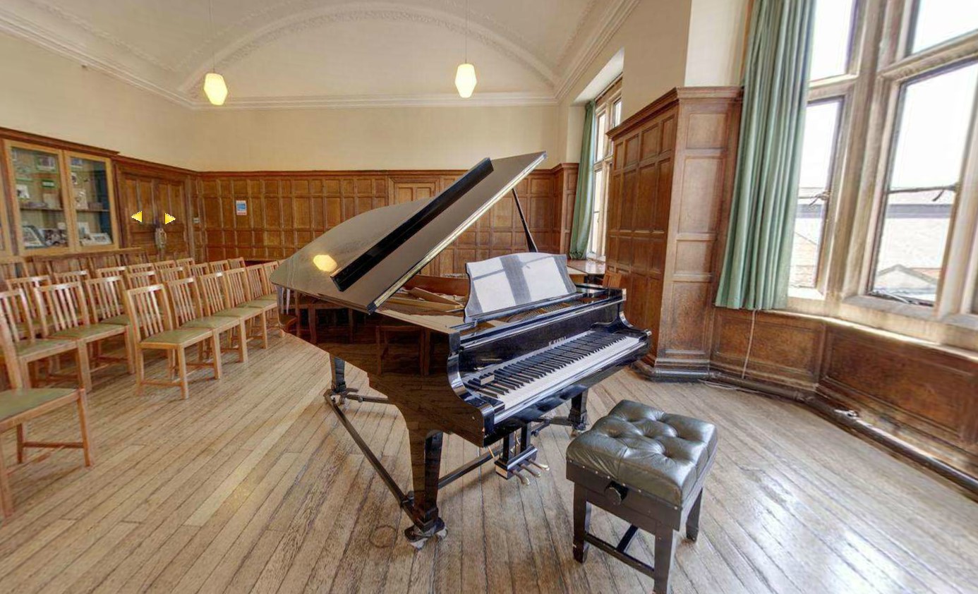 queens-college-taunton-taunton-united-kingdom-apply-prices