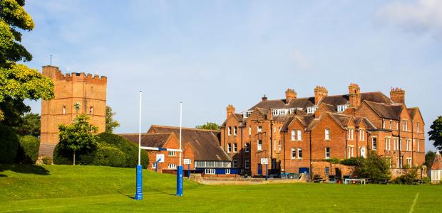 Study Foundations of world religions in 30 best institutions in Europe and other countries abroad: study fees, rankings, list of institutions