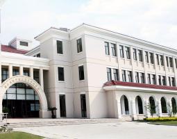 Les Roches Jin Jiang China Hotel Management College