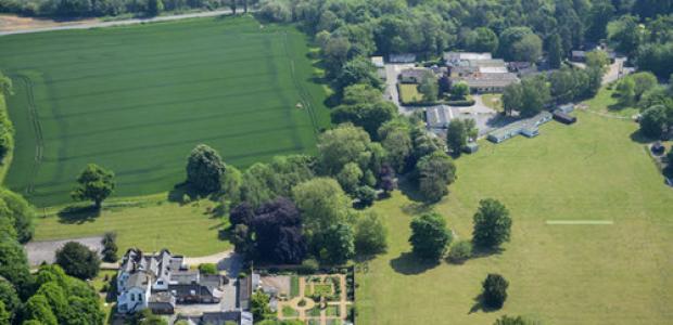 Study holidays camps for children with biology in Europe and other countries abroad. List of 35 best schools, fees, reviews, rankings