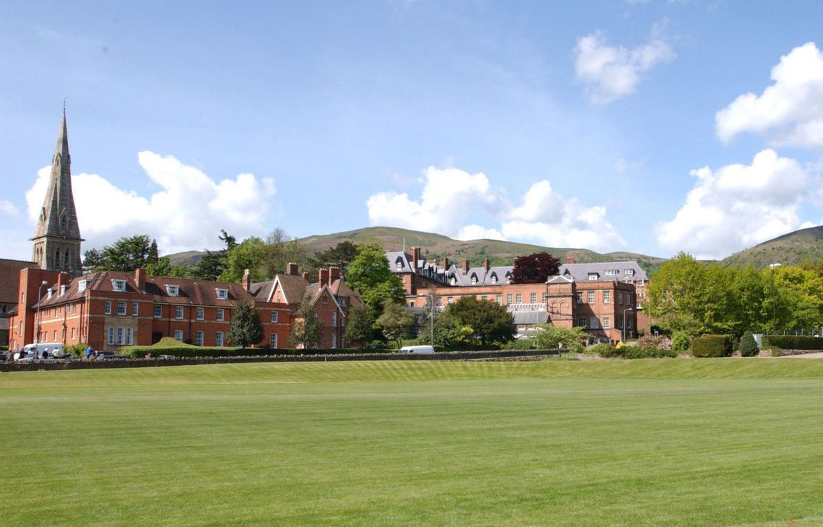 Malvern St James School (Malvern, United Kingdom) apply, prices