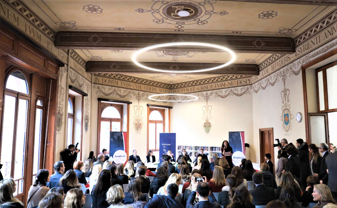 St. Louis School, Milan (Milan, Italy) apply, prices, reviews Smapse