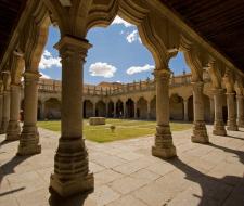 Universidad de Salamanca (USAL)