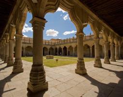 Universidad de Salamanca (USAL)