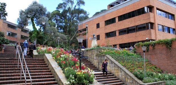 Higher education in Colombia for international studens. List of 25 top institutions, rankings, prices and tuition fees
