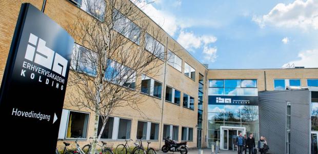 Study in Kolding. 30 top schools, colleges, universities and kids camps in Kolding for students from all over the world. List of schools, study fees, rankings