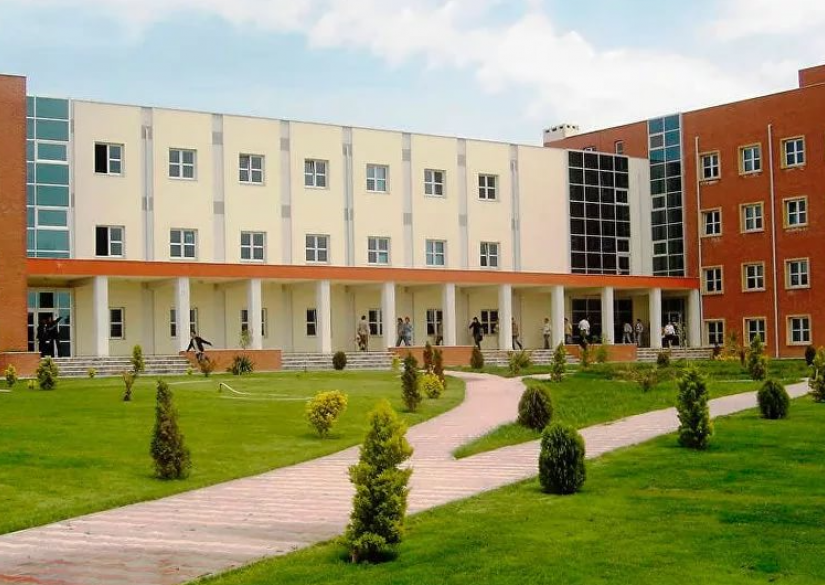 Qafqaz University (QU) 0