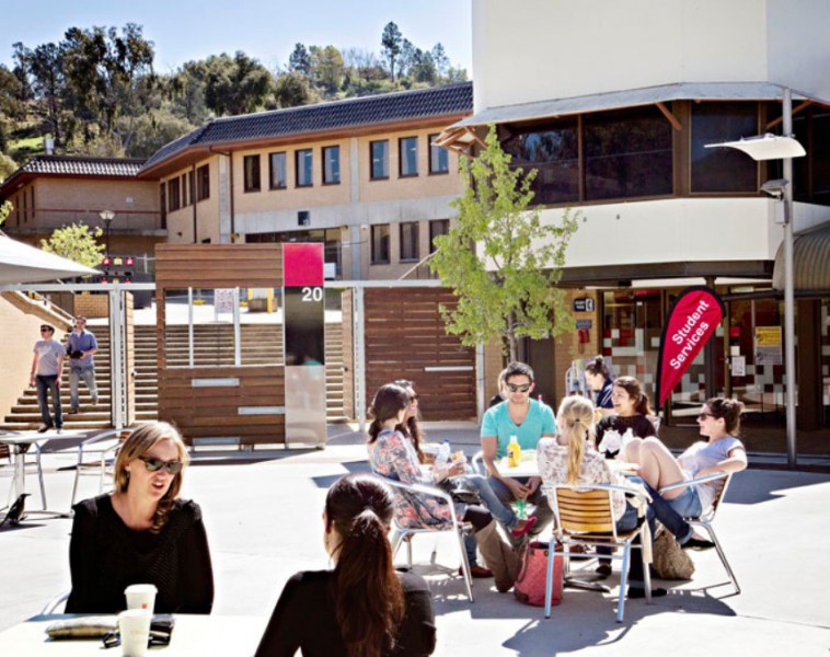 Charles Sturt University (Bathurst, Australia) apply, prices, reviews Smapse
