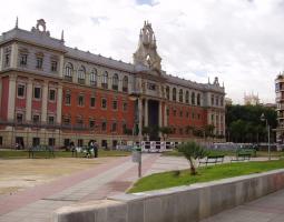 Universidad de Murcia (UM)