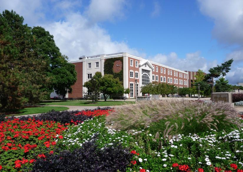 Illinois State University (ISU) 0