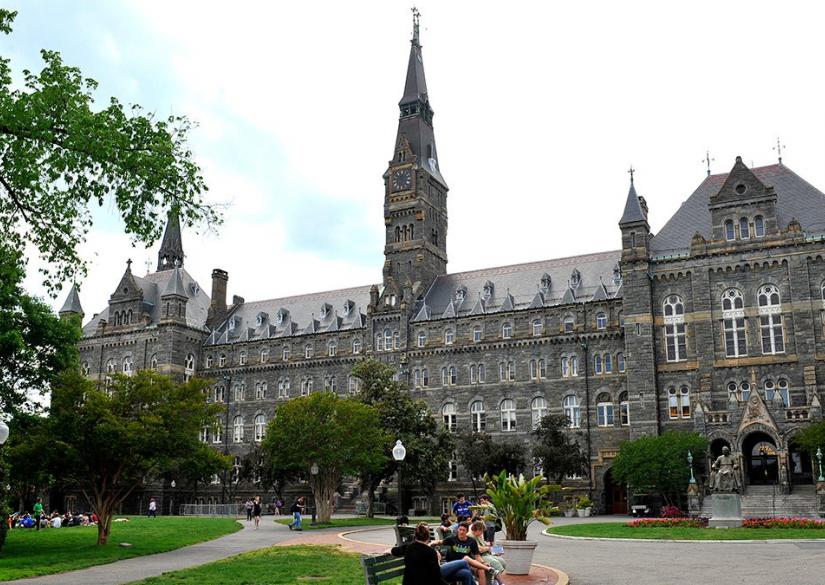 Georgetown Summer academic camp for high school students 0