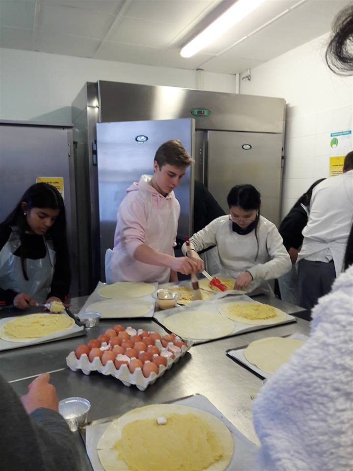 SaintDenis International School (Tour, France) apply for a camp