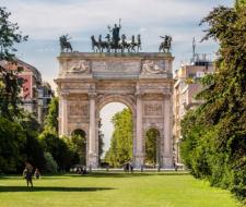 St. Louis School, Milan