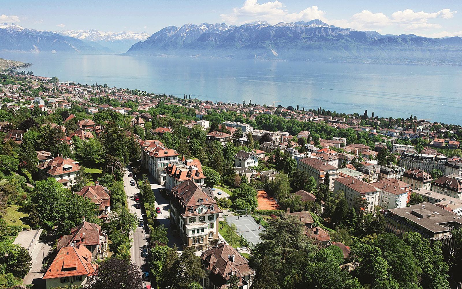 Brillantmont International School Summer Camp Lausanne Switzerland Apply For A Camp Prices Reviews Smapse