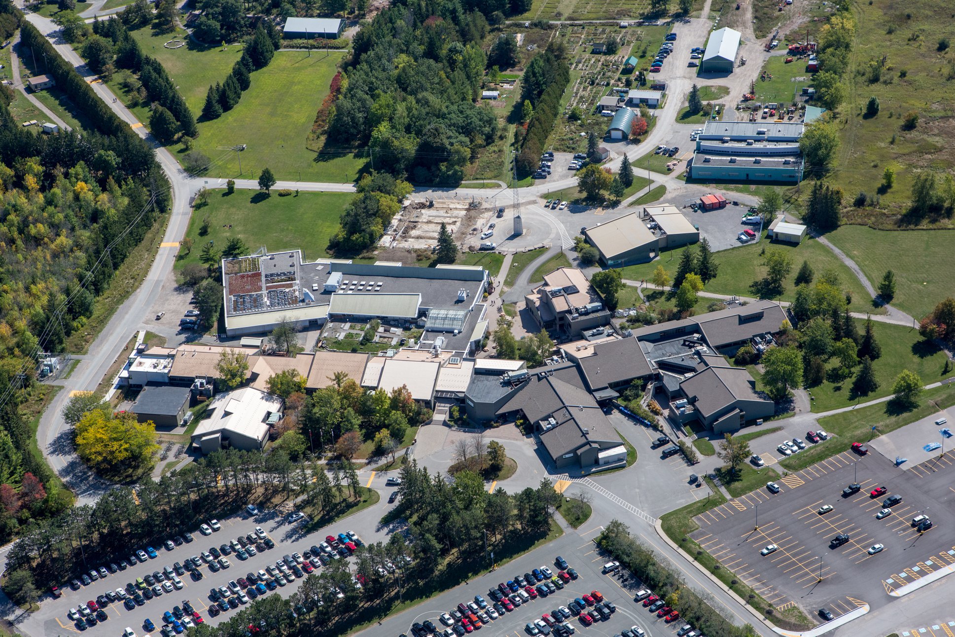 Fleming College (Peterborough, Canada) apply, prices, reviews Smapse