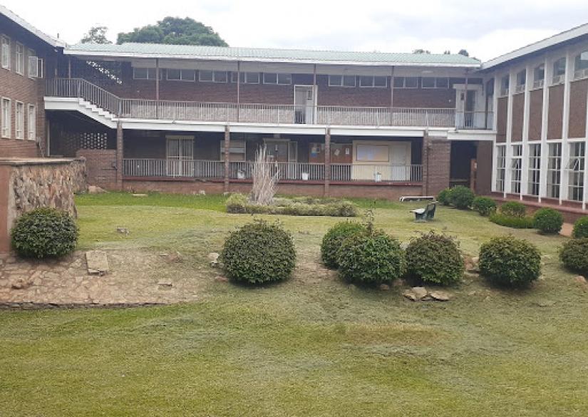 University of Zimbabwe (Gweru, Zimbabwe)