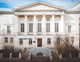 Escuela "Pokrovskiy Kvartal"