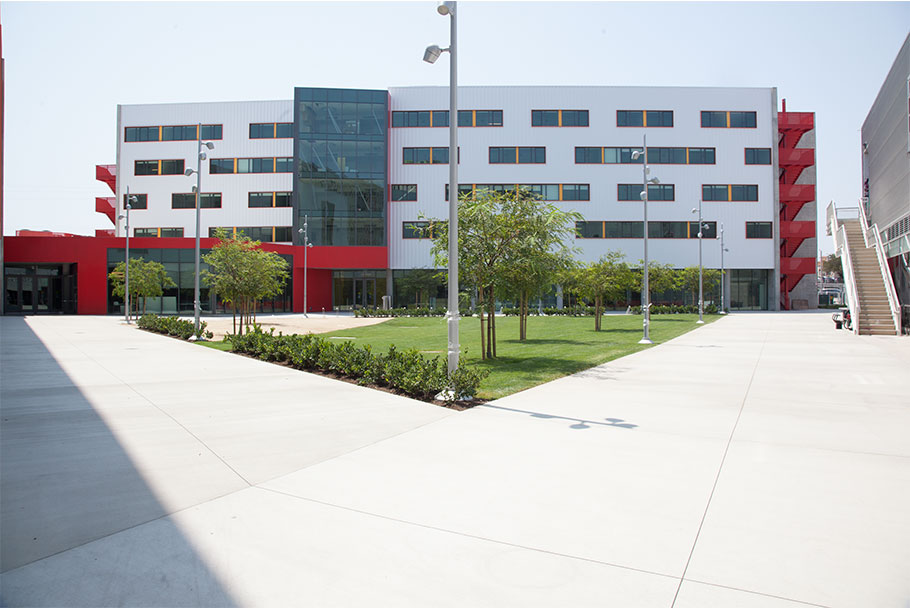 Otis College of Art and Design (Los Angeles, California, USA) apply