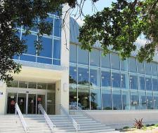 Eckerd College English Language School