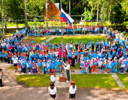 Campamento de recreación para niños "Orlyonok"