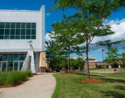 University of Wisconsin Oshkosh β Fox Cities Campus
