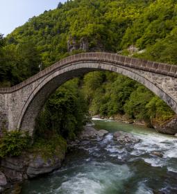The World's Most Extreme Bridges That Attract Tourists