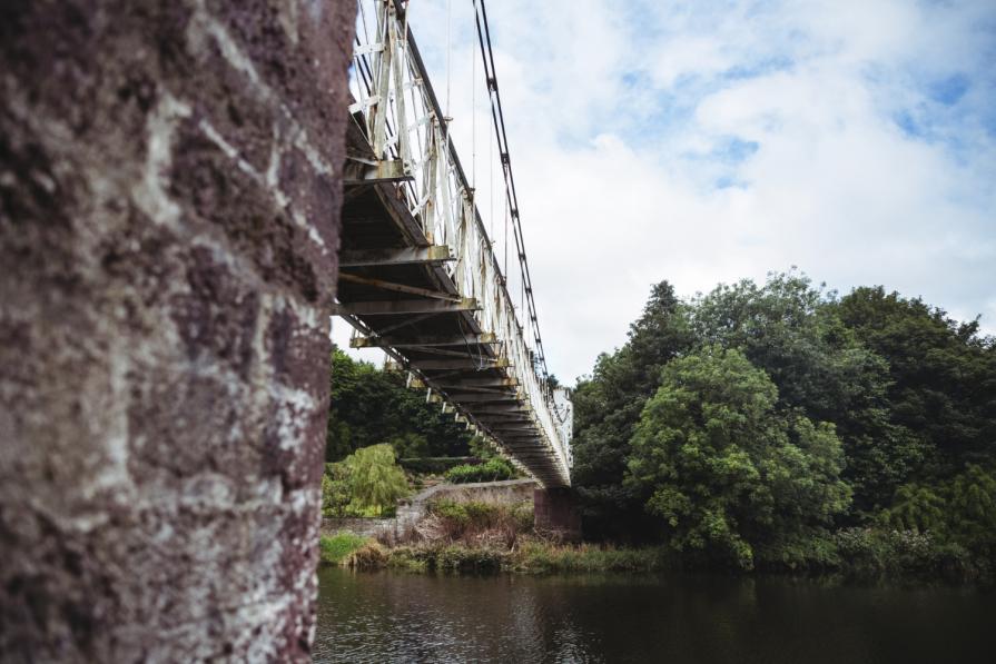 The World's Most Extreme Bridges That Attract Tourists
