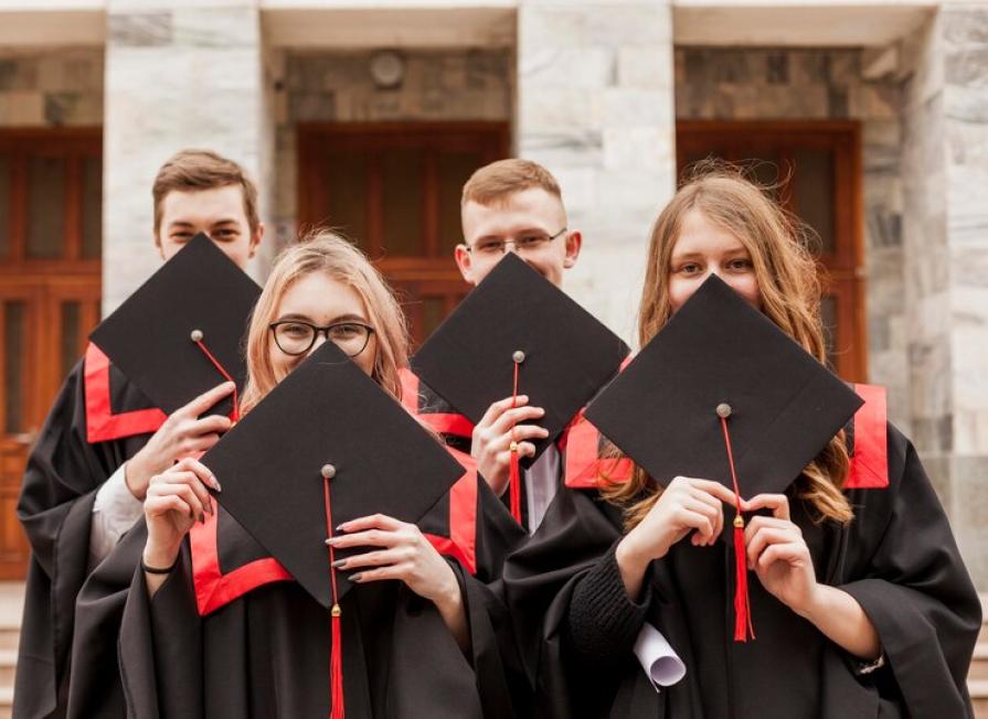 Special programs for Bachelors from the Swiss Education Group