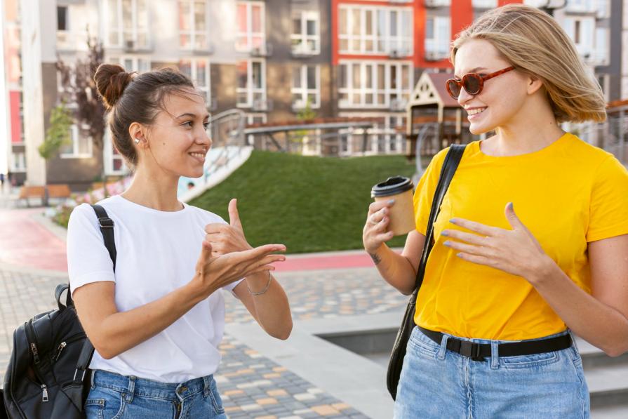 Discounts on summer courses in French language school La Rochelle for student groups