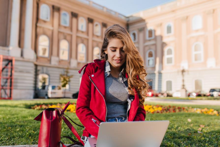 Universities of the Foundation Campus network provide a discount of 1000£